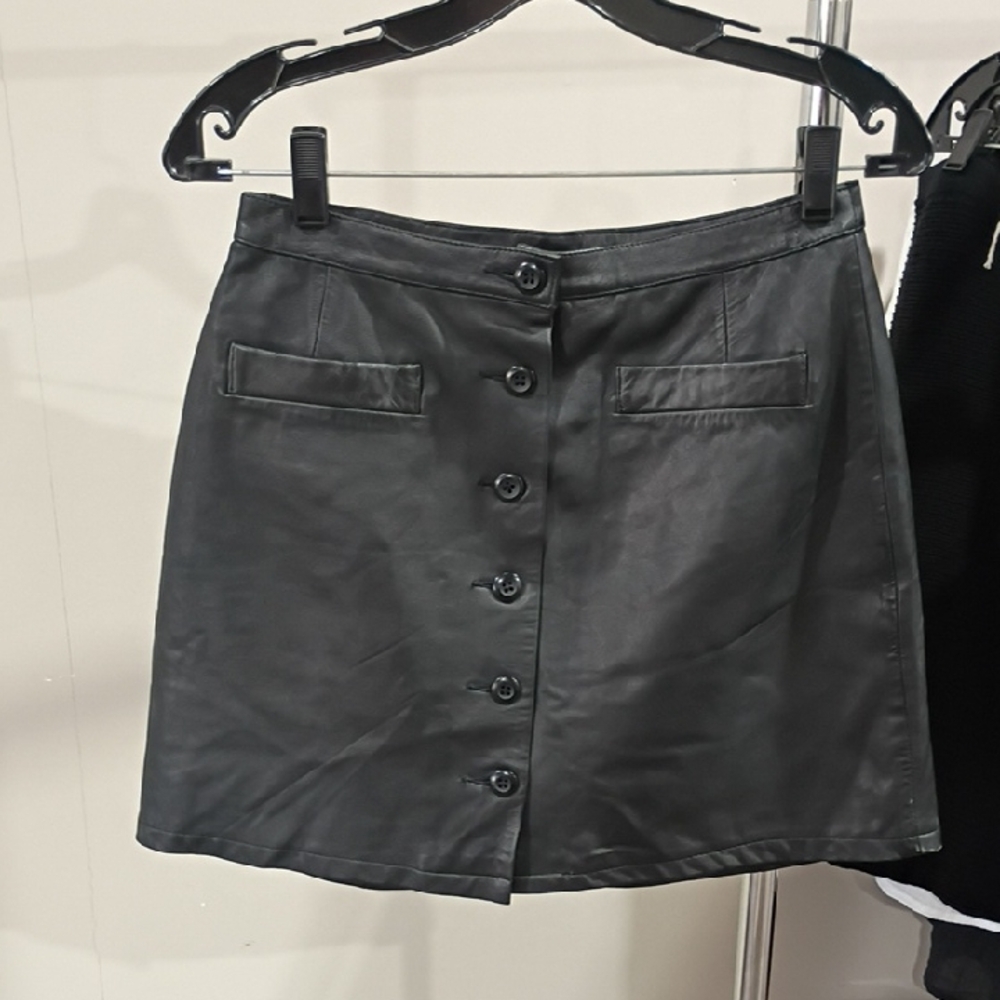 Vintage Cache A-line Black Button-Down Skirt With pockets Size 6
